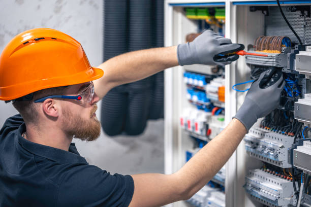 Best Licensed Electrician  in Taunton, MA